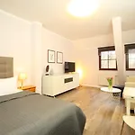 Szálloda Reetdachhotel - Residenz Am Ostufer