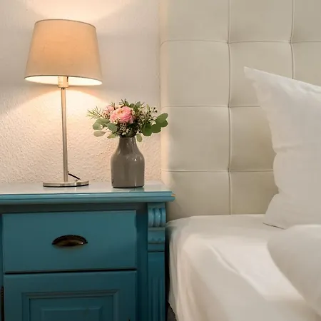 Reetdachhotel - Residenz Am Ostufer Szálloda Boek
