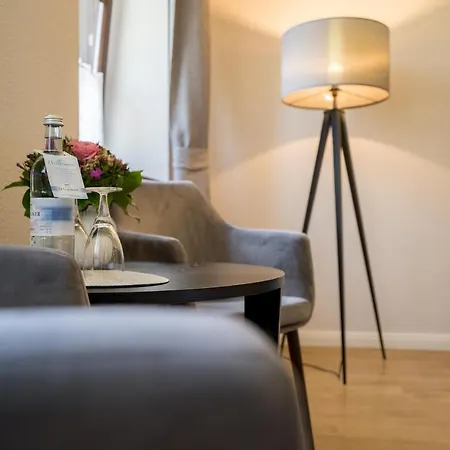 Reetdachhotel - Residenz Am Ostufer 3*