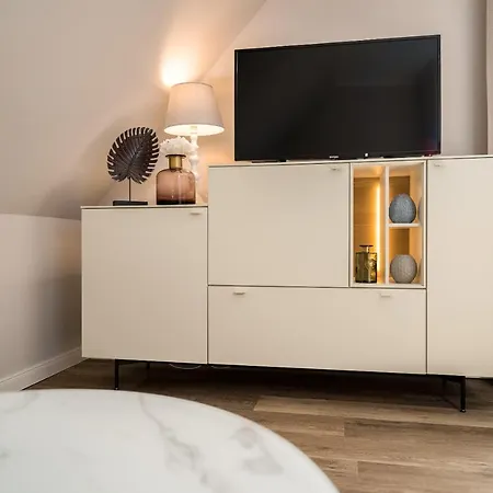 Hotell Reetdachhotel - Residenz Am Ostufer Boek