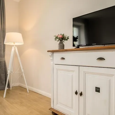 Hotel Reetdachhotel - Residenz Am Ostufer