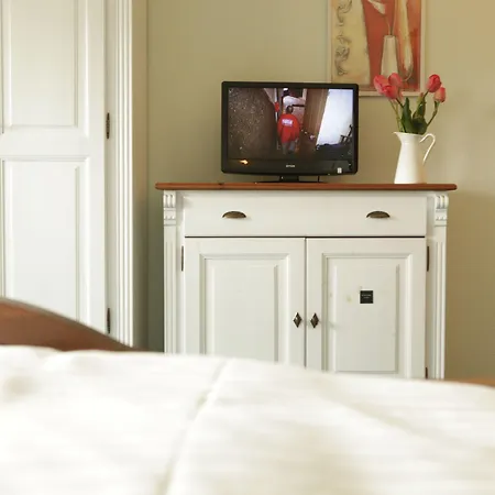 Reetdachhotel - Residenz Am Ostufer Boek