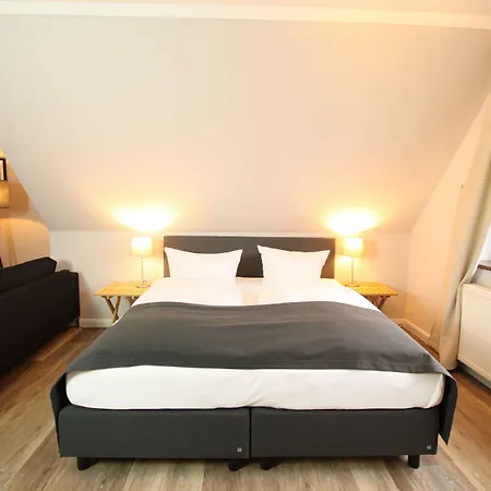 Szálloda Reetdachhotel - Residenz Am Ostufer