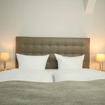 Reetdachhotel - Residenz Am Ostufer 3* Boek