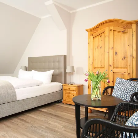 Reetdachhotel - Residenz Am Ostufer Hotel