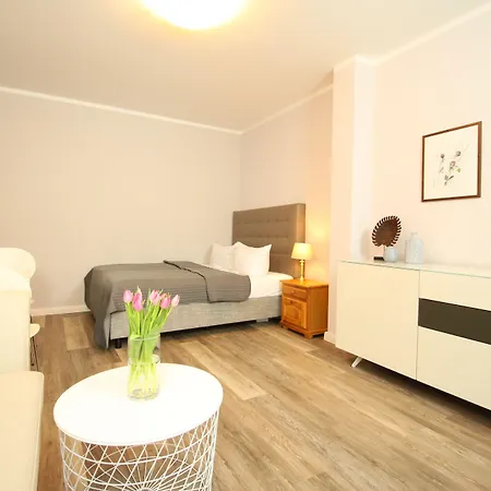 Reetdachhotel - Residenz Am Ostufer 3*