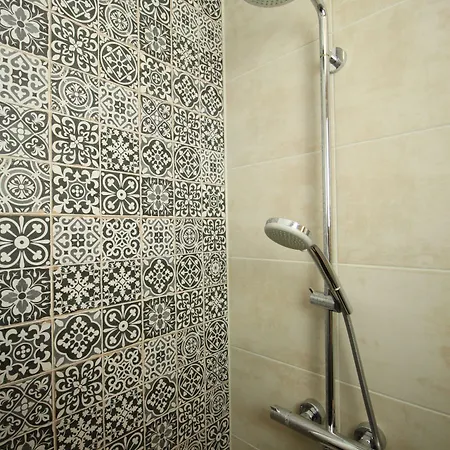 Reetdachhotel - Residenz Am Ostufer Boek