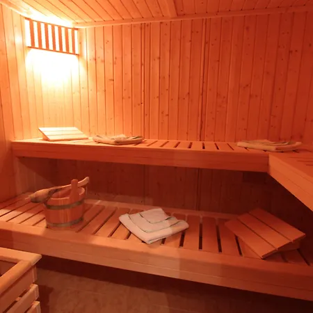 Reetdachhotel - Residenz Am Ostufer 3*