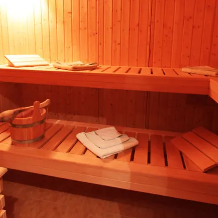 Reetdachhotel - Residenz Am Ostufer 3* Boek