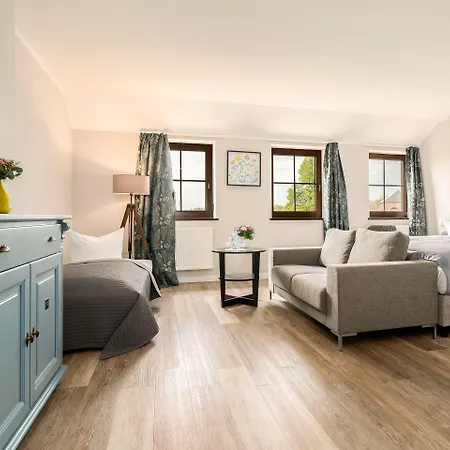 Reetdachhotel - Residenz Am Ostufer