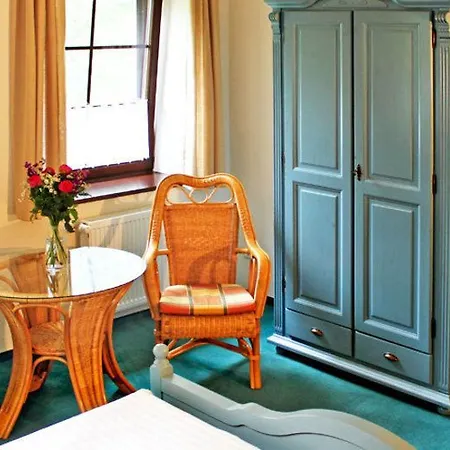 Reetdachhotel - Residenz Am Ostufer 3* Boek